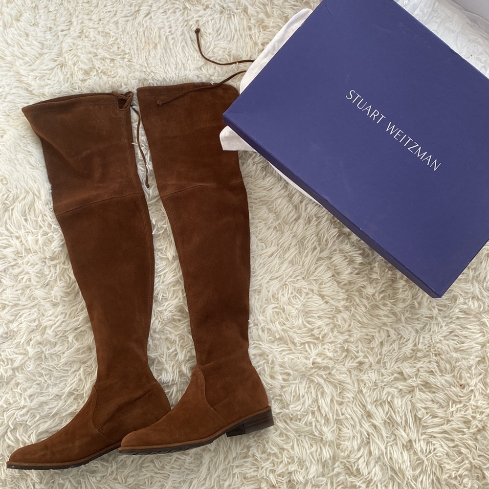 Stuart Weitzman lowland boots in walnut suede - Picture 3 of 13